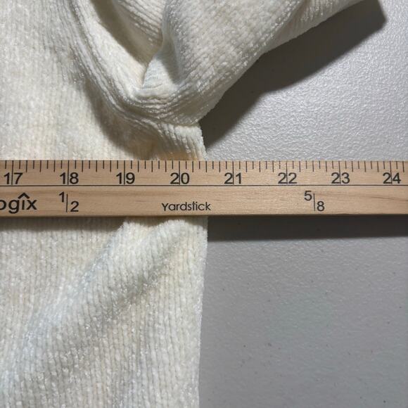 Alfred Dunner Women's Size XL Petite Turtle Neck Floral Embroidered Knit Sweater - Picture 5 of 9